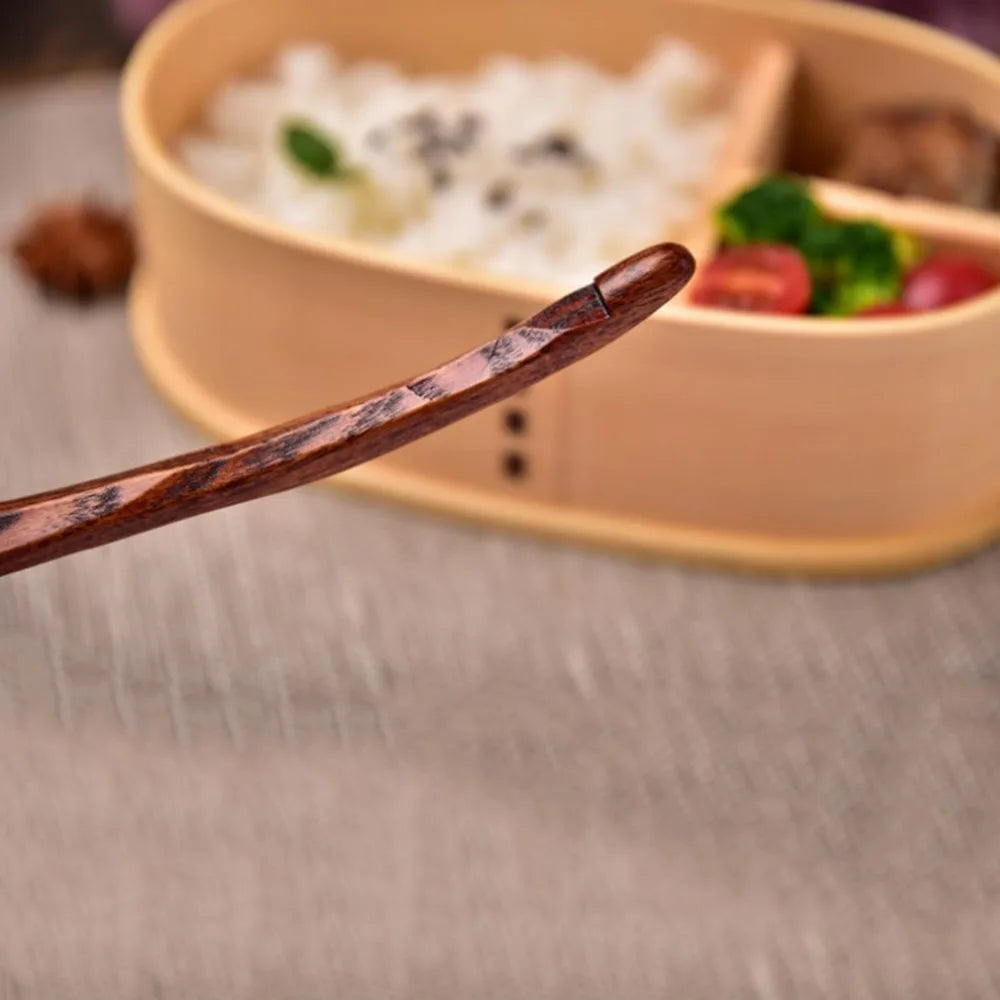 Cucharas de sopa japonesas hechas de madera de nanmu