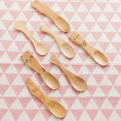 Cucharas de madera para niños