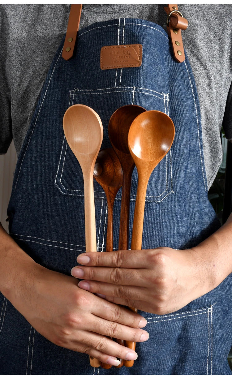 Cuchara larga de madera estilo coreano