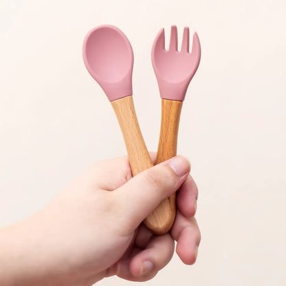 Juego de 2 Piezas de Cuchara y Tenedor de Silicona para Bebé con Mango de Madera