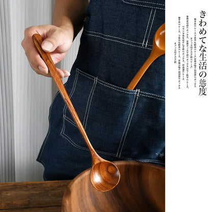 Cuchara larga de madera estilo coreano