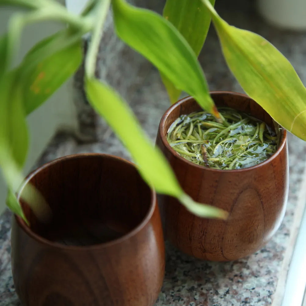Taza de madera de azufaina natural